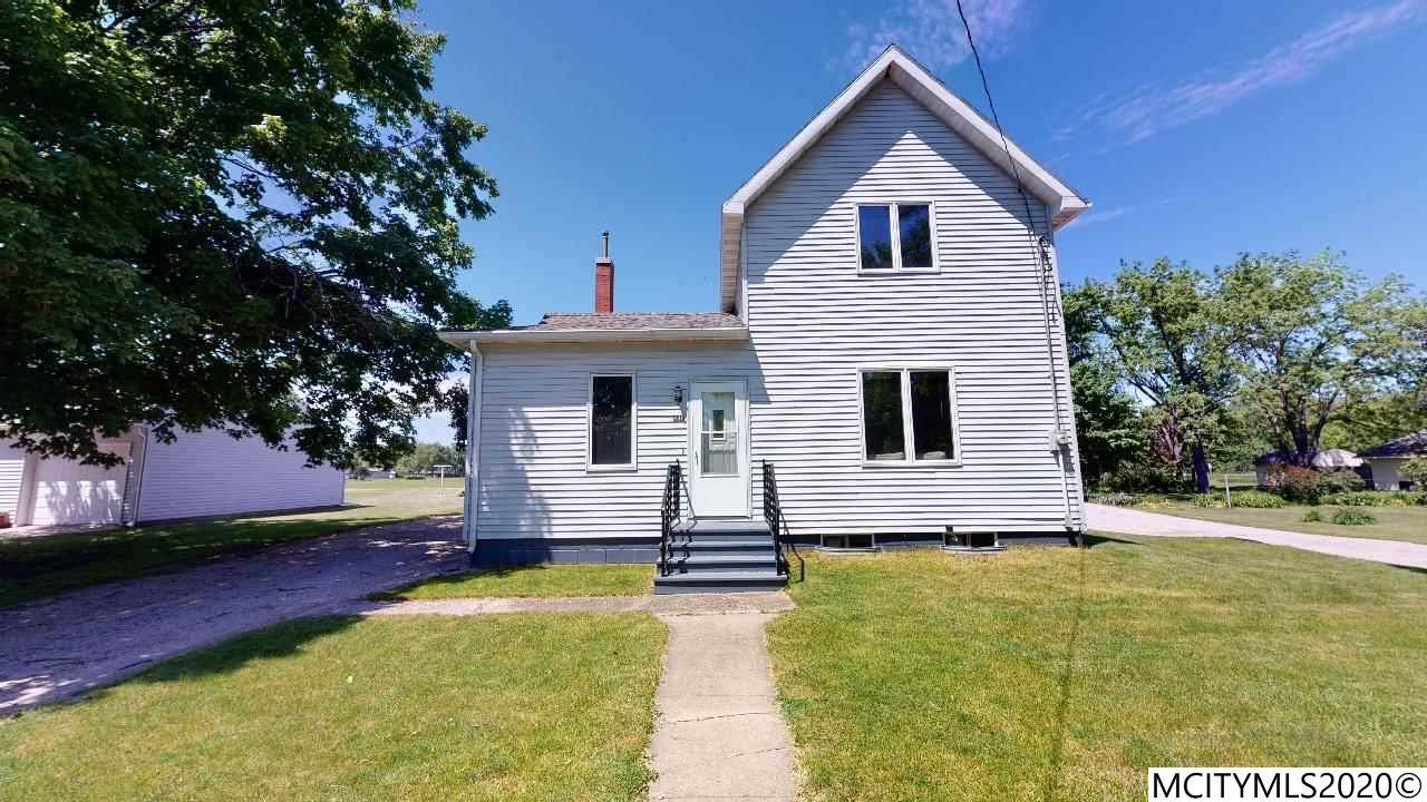 808 Main Ave - Photo 1