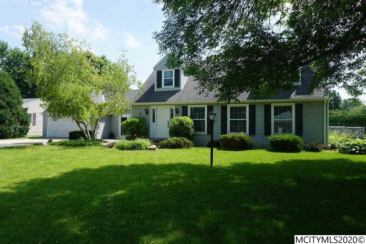 5 Lakeview Dr - Photo 1