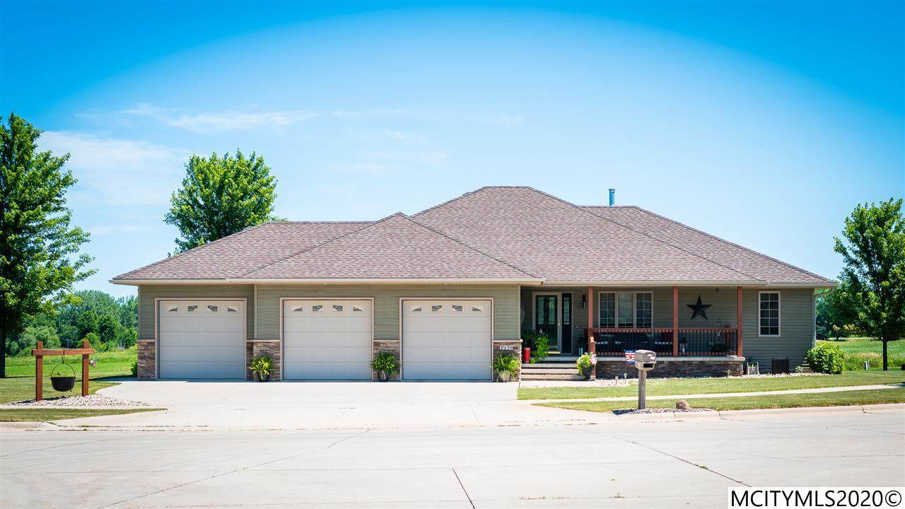 2938 Rainbow Dr - Photo 1
