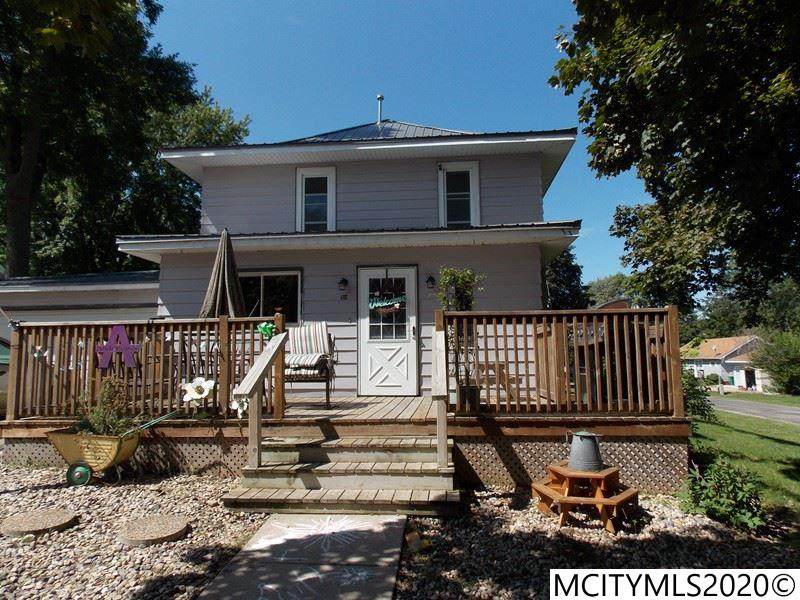 310 State St S - Photo 1
