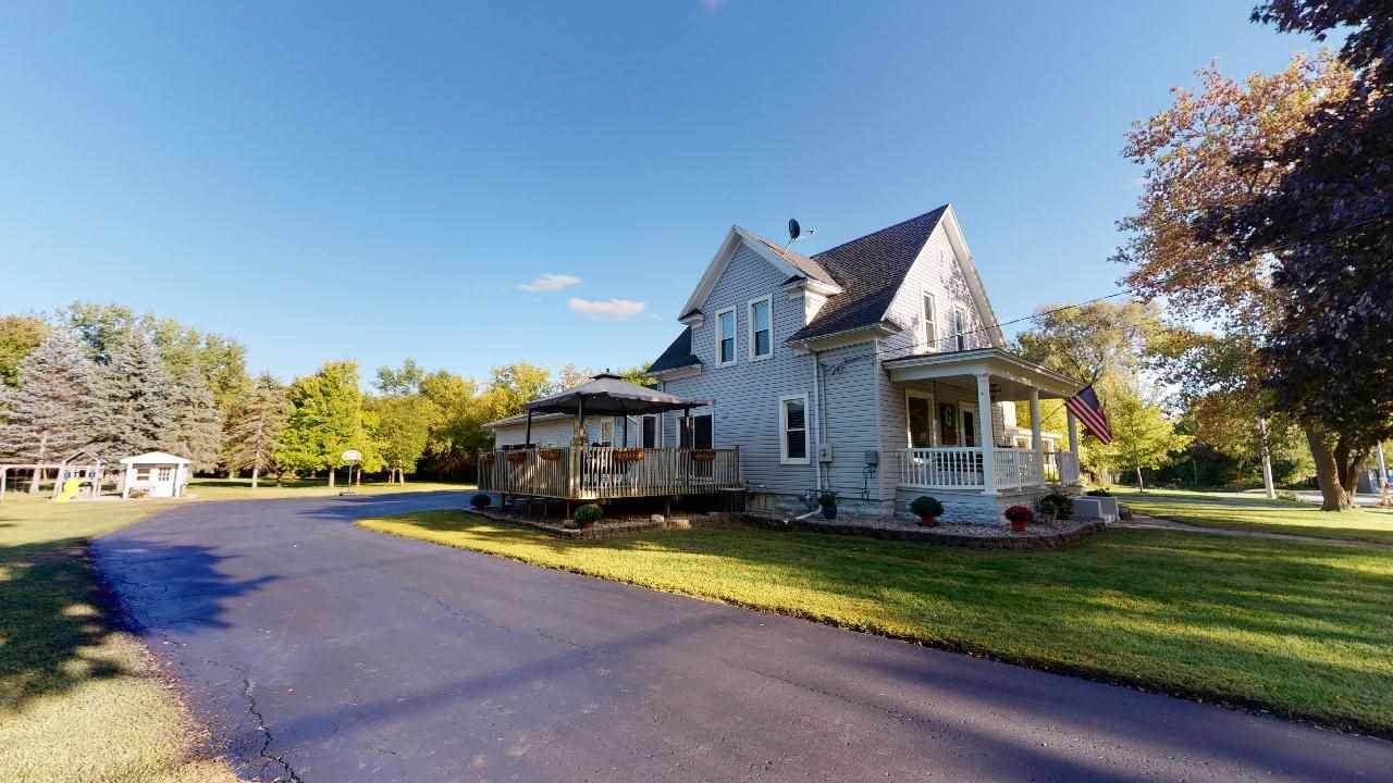 1431 Carolina - Photo 1