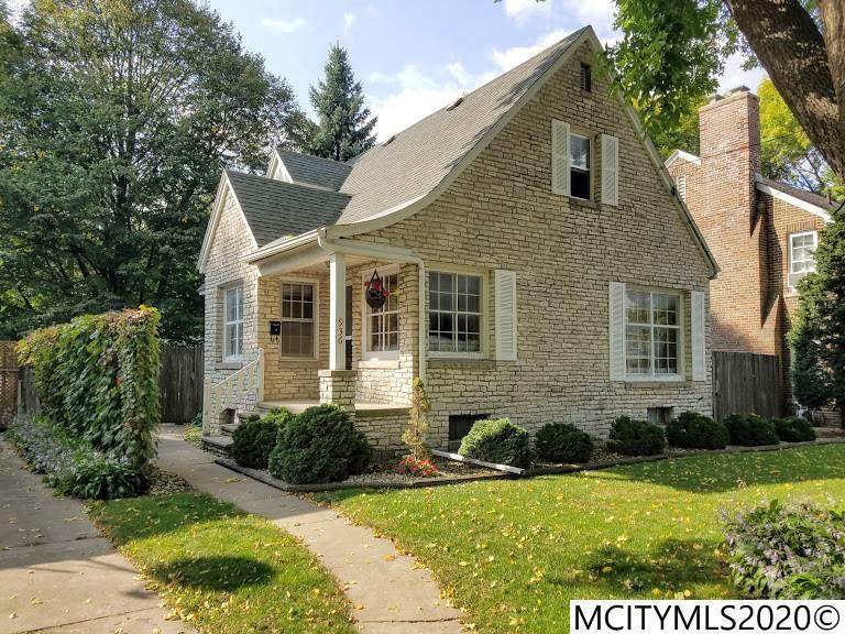 936 Jefferson Ave - Photo 1