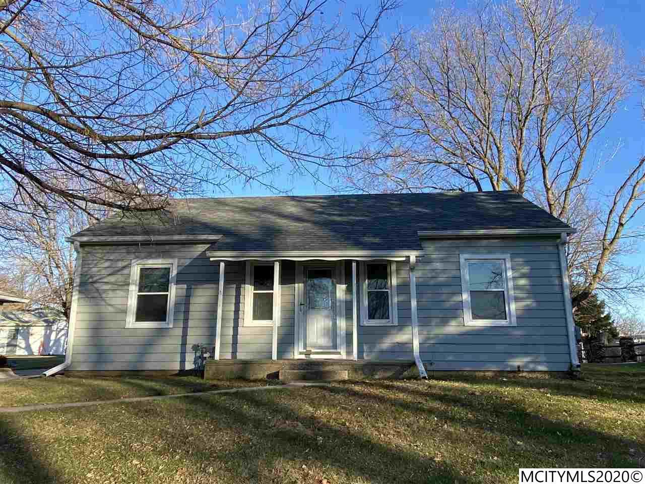 212 14th St - Photo 1