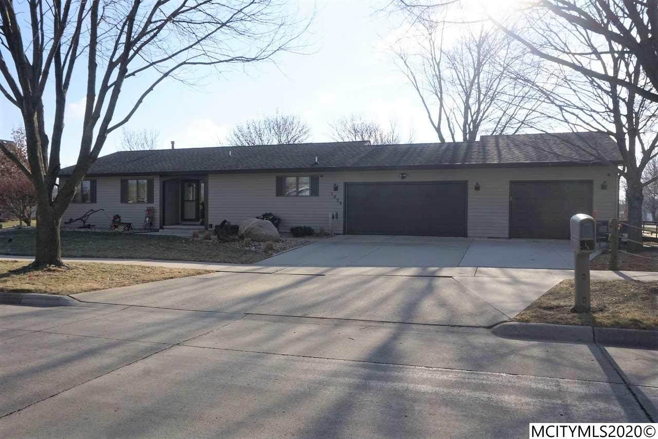 1039 15th Se - Photo 1