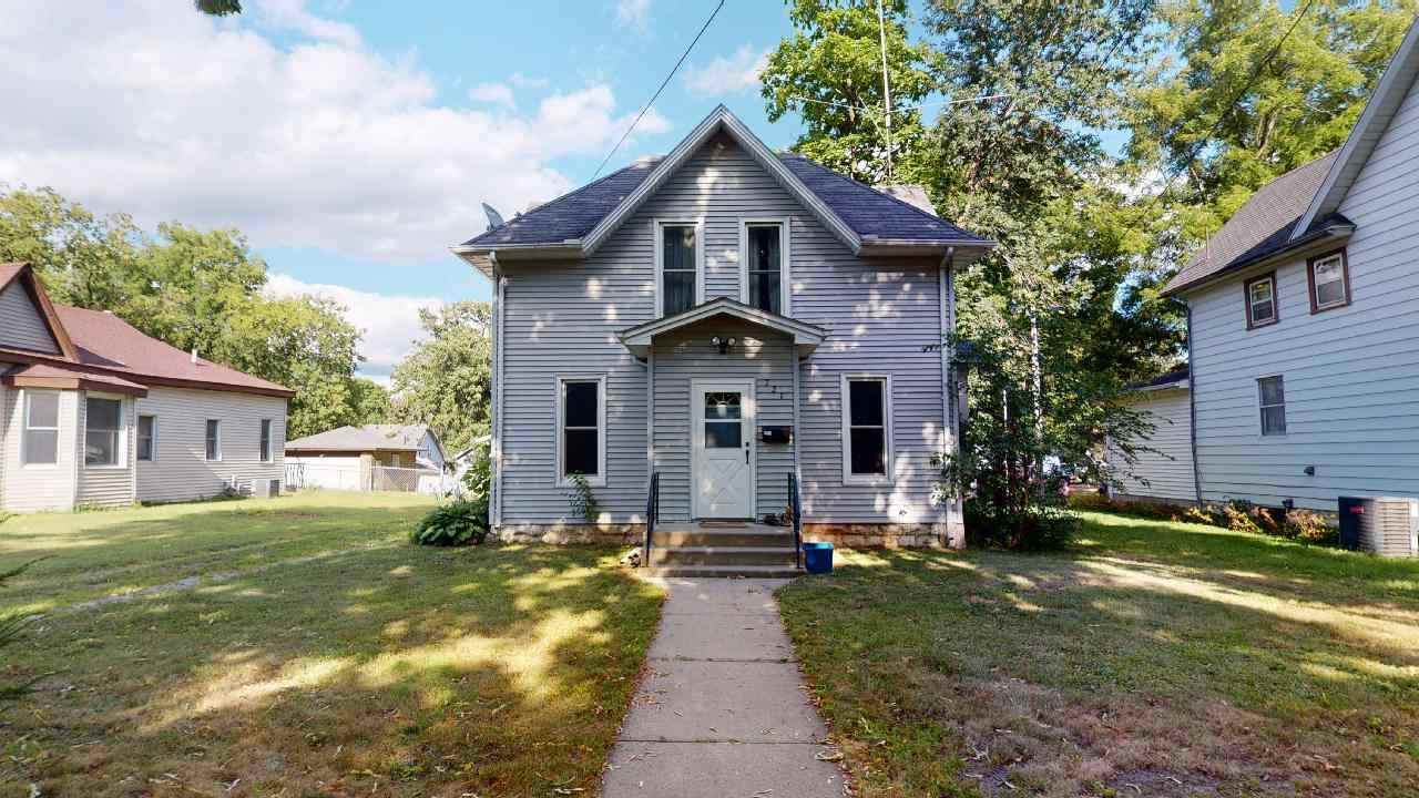 721 Delaware - Photo 1