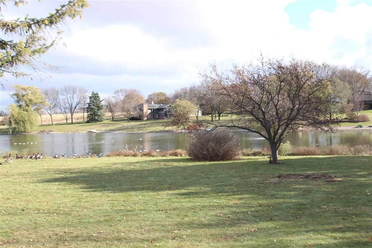1035 Meadow Lake Dr - Photo 1