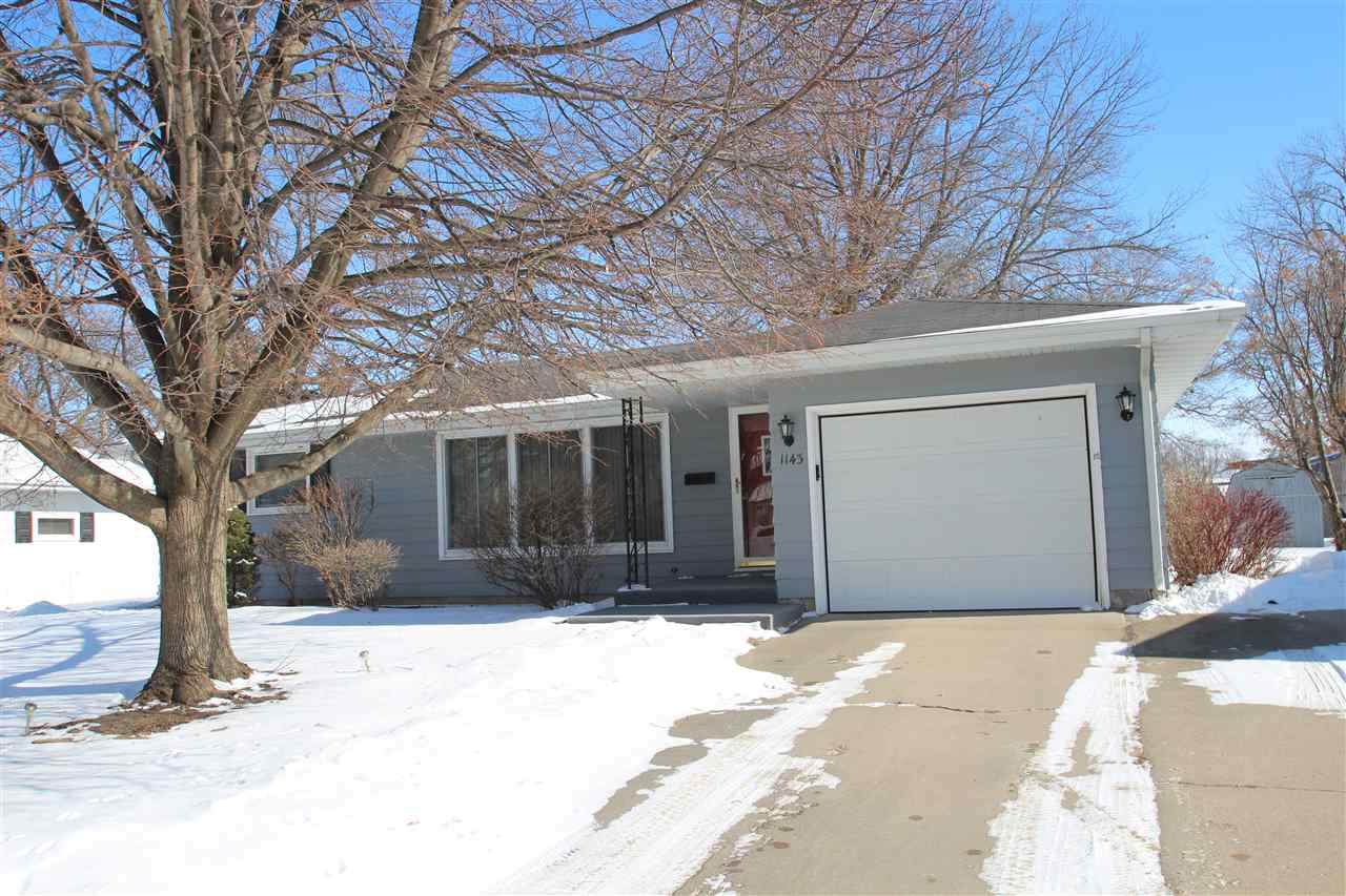 1143 Crestmore Way - Photo 1