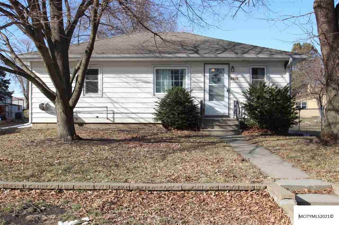 2328 20th Sw - Photo 1
