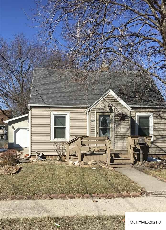 230 Indiana - Photo 1