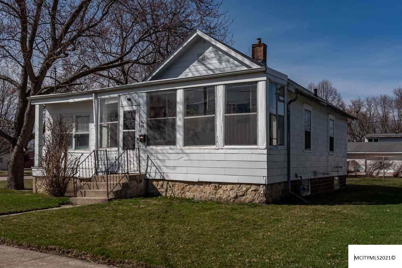 42 26th Sw - Photo 1