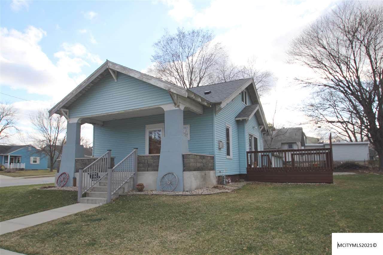 322 Rhode Island - Photo 1