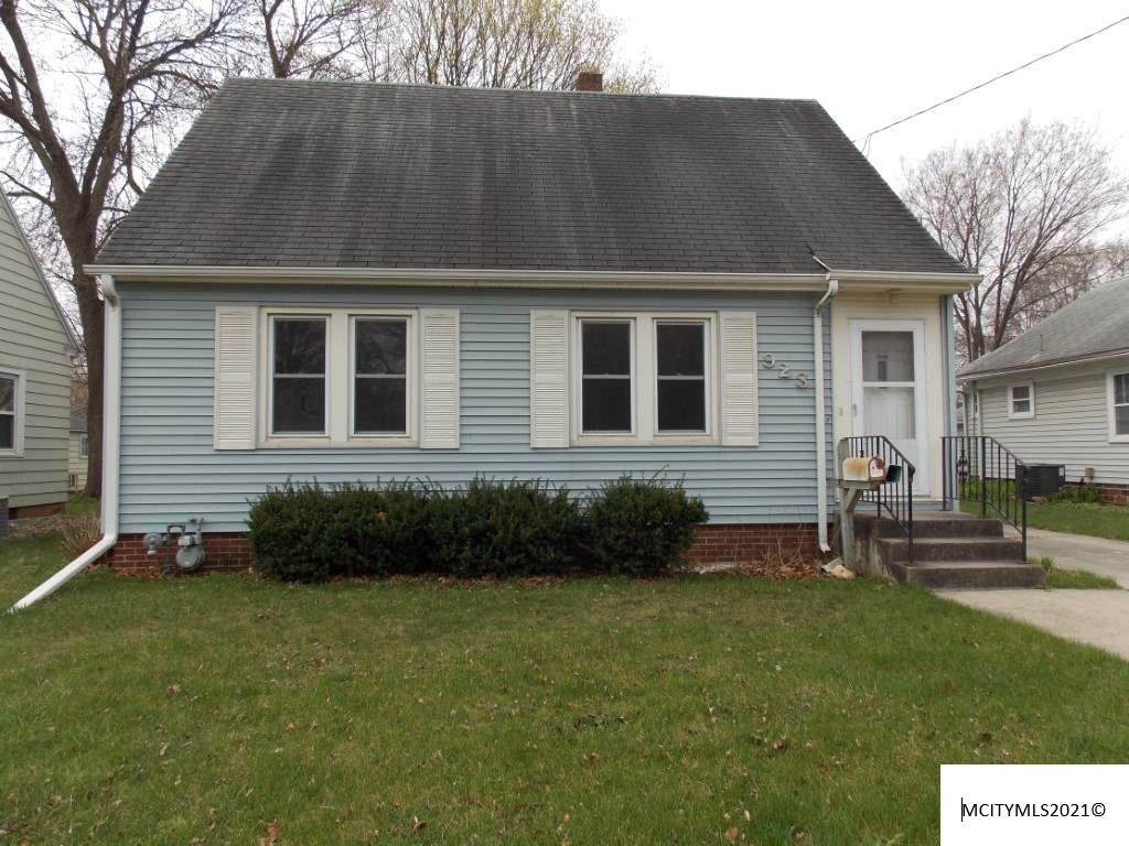 923 12th Ne - Photo 1