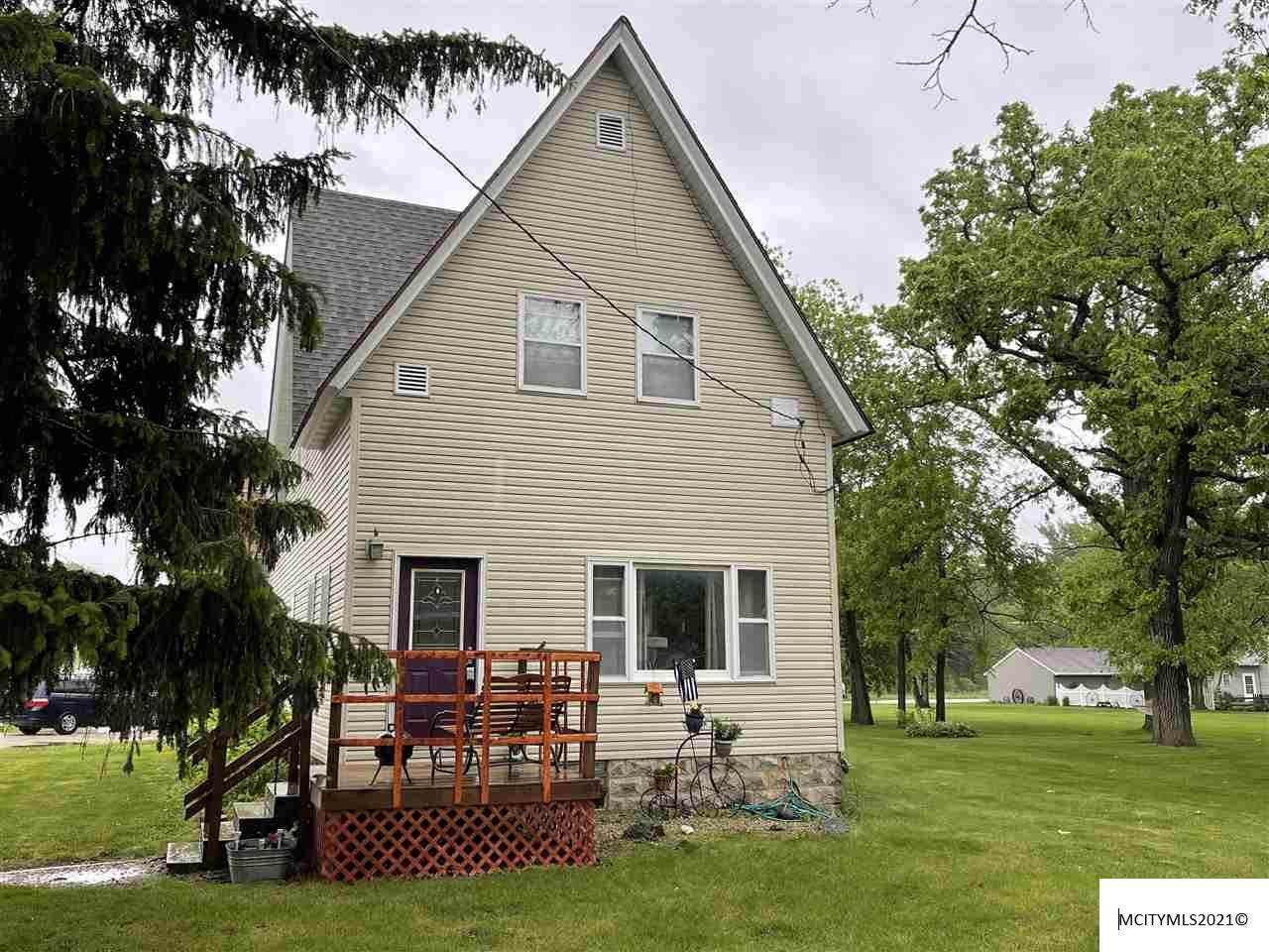 104 1st St - Photo 1