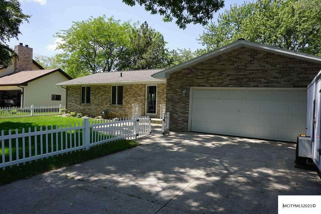 1764 Springview Dr - Photo 1