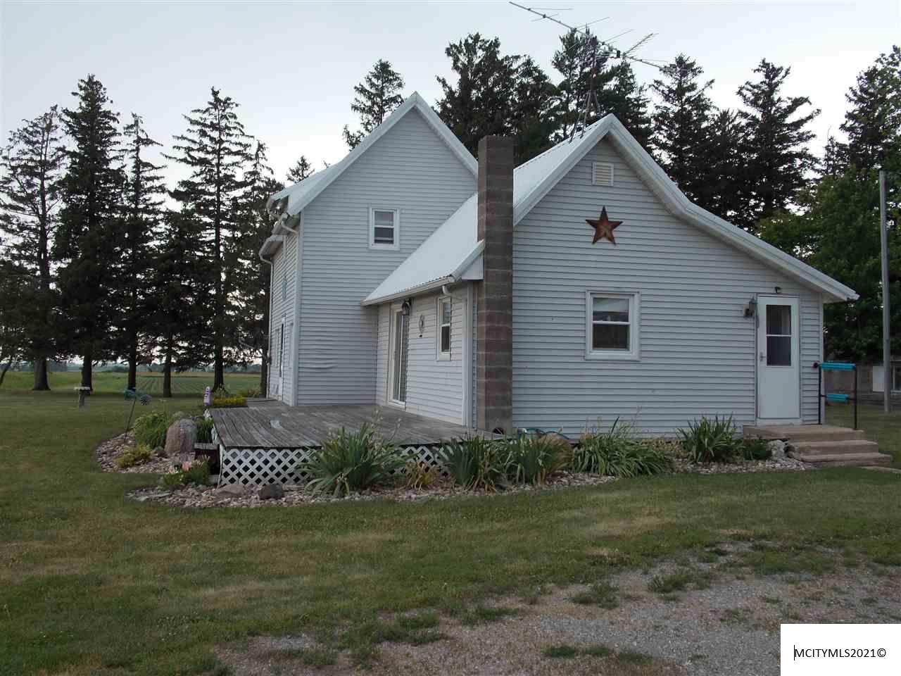 10501 Quail Ave - Photo 1