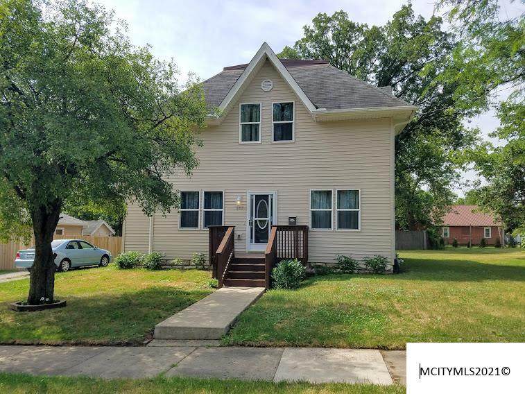 653 4th Ne - Photo 1