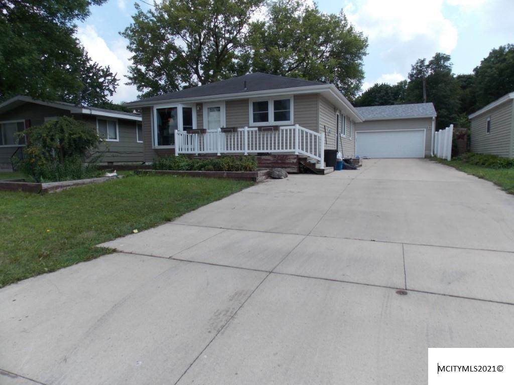 829 13th Se - Photo 1