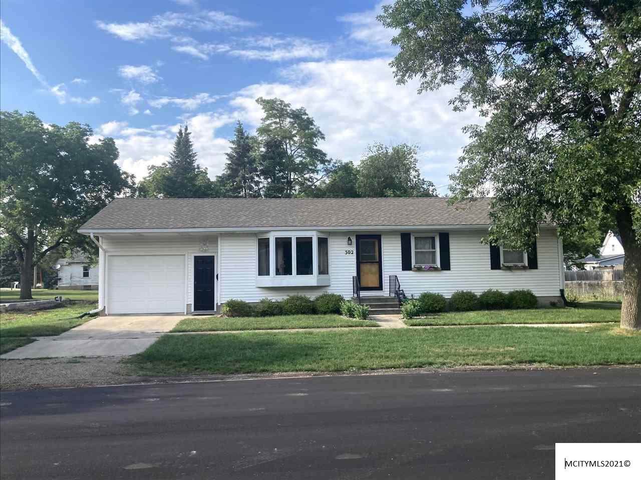 302 2nd Ave N - Photo 1