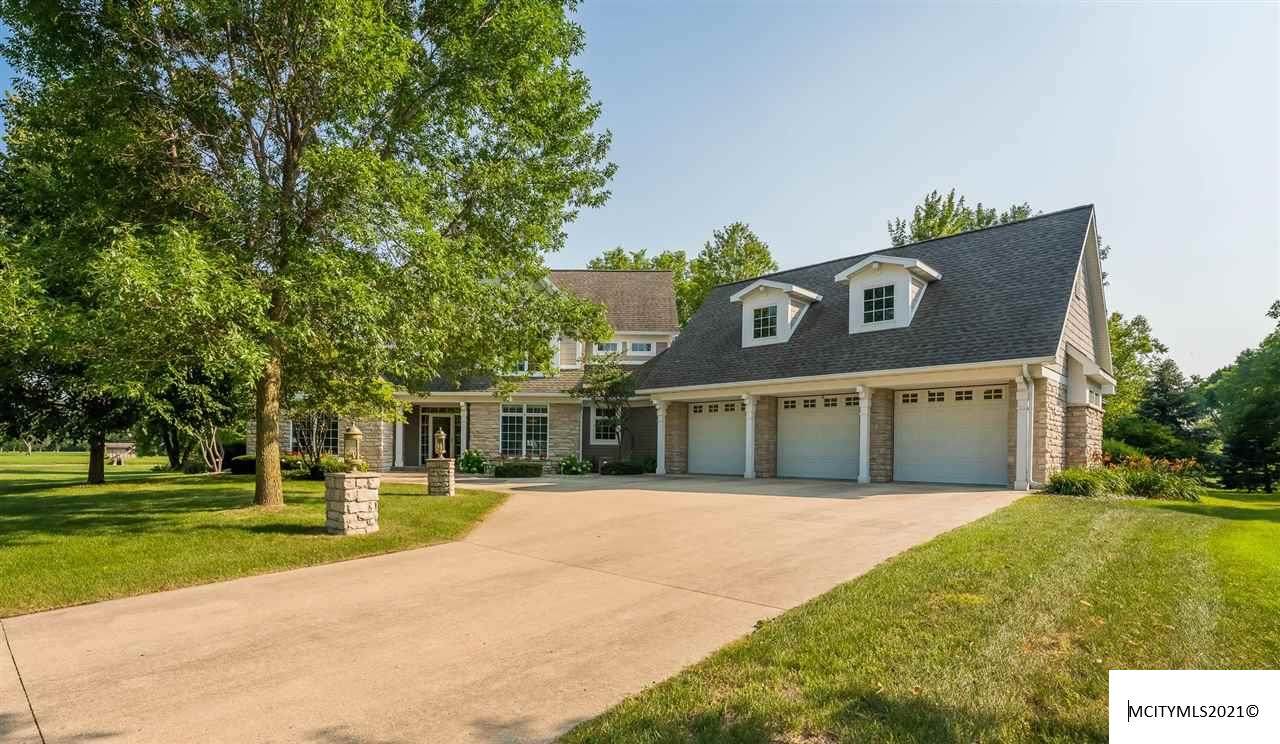 2270 Country Club Dr - Photo 1
