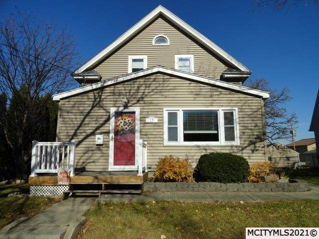 12 12th Se - Photo 1