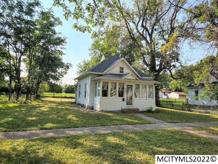 632 Adams - Photo 1