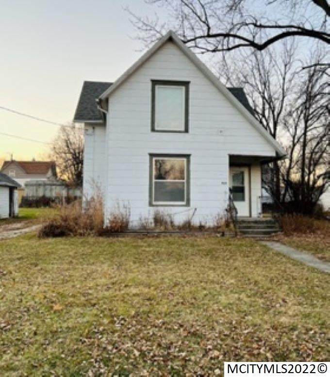 915 Oak - Photo 1