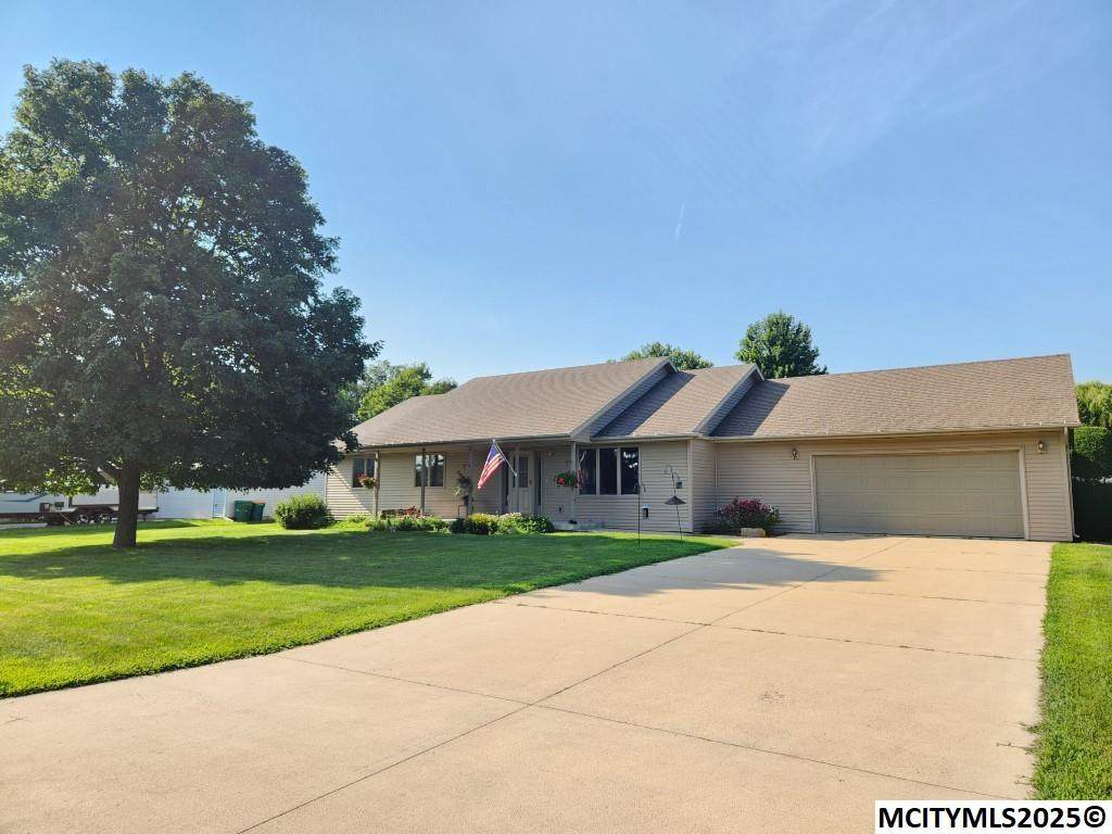 712 Bison Dr - Photo 1