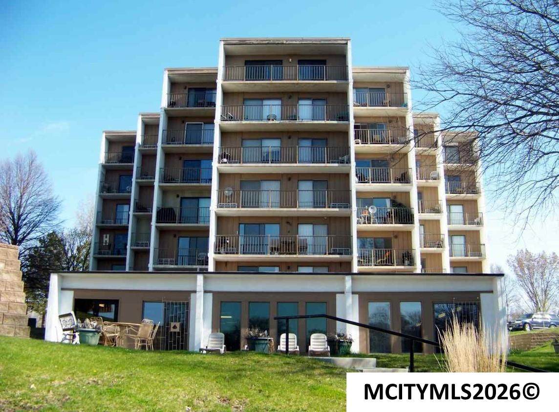 2700 Shore Dr #406 - Photo 1