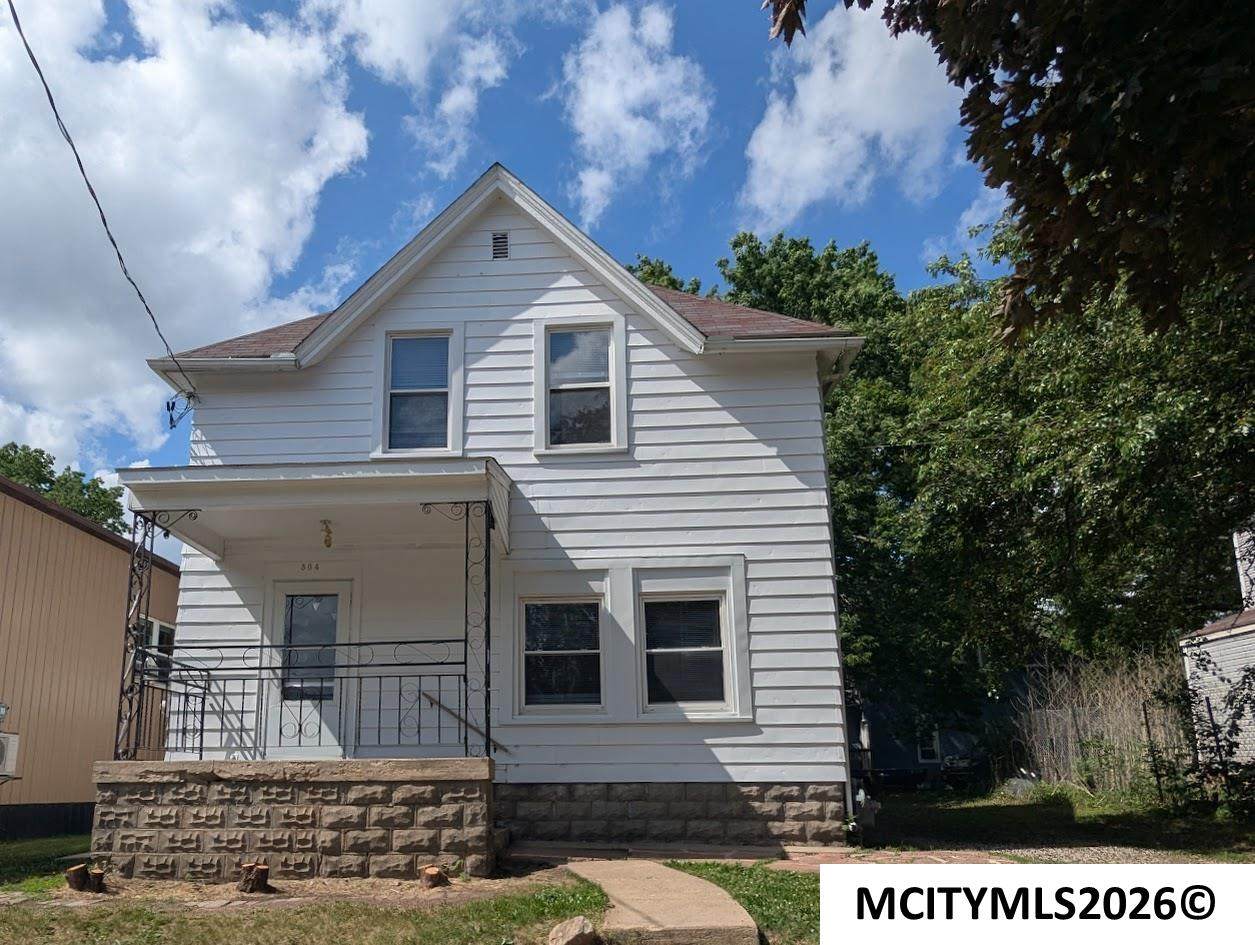 304 1st Sw - Photo 1