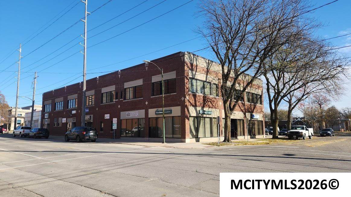 202 1st Se #107 - Photo 1