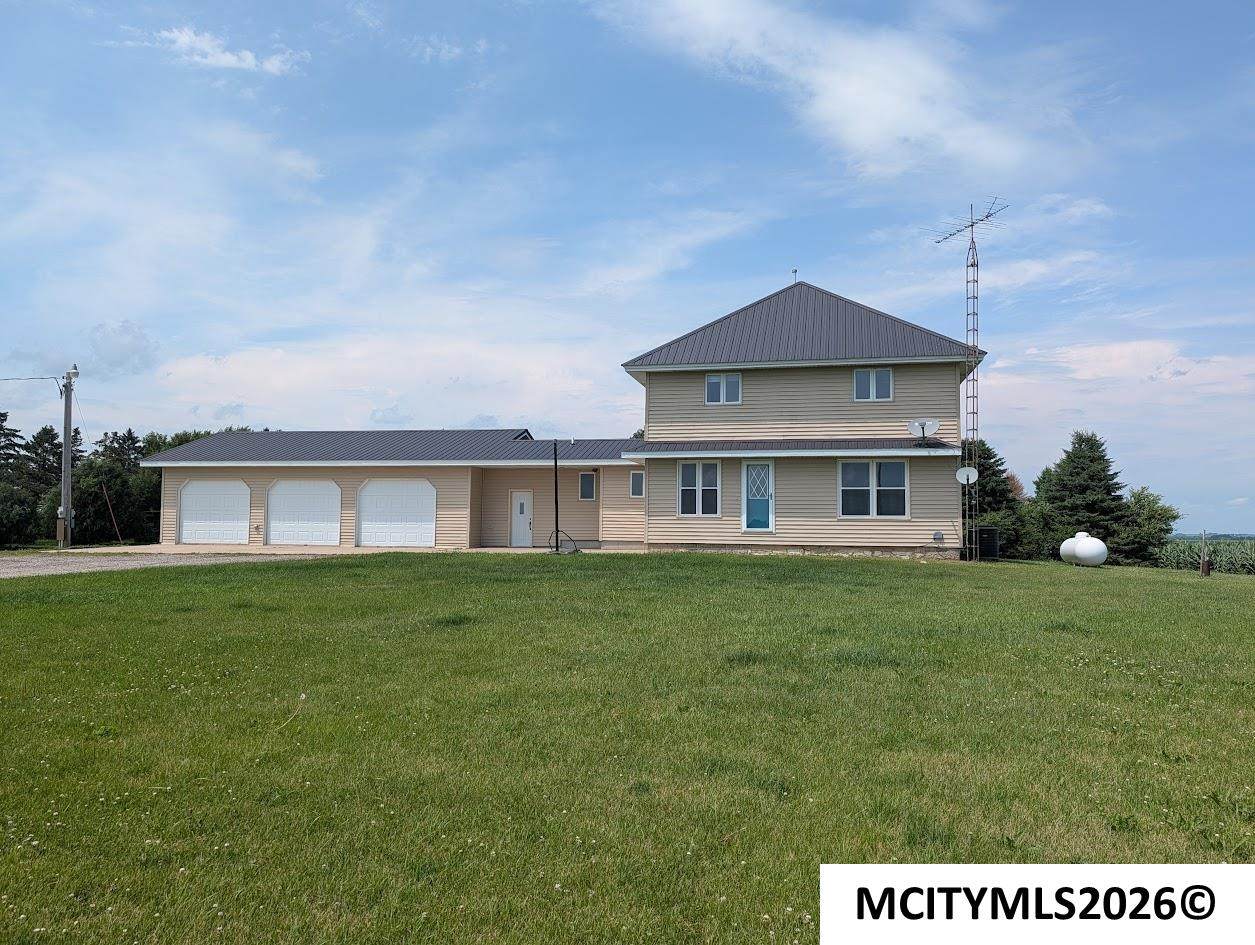 1437 270th St - Photo 1