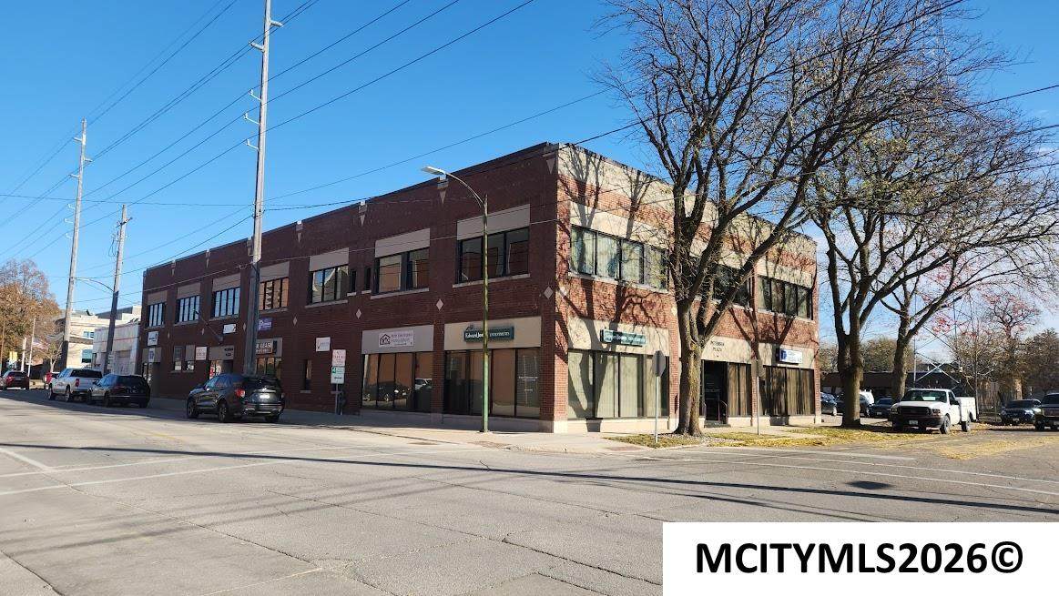 202 1st Se #115 - Photo 1