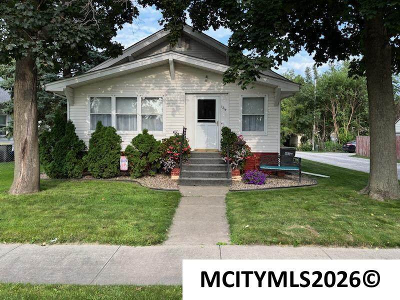 1217 N President Ave - Photo 1
