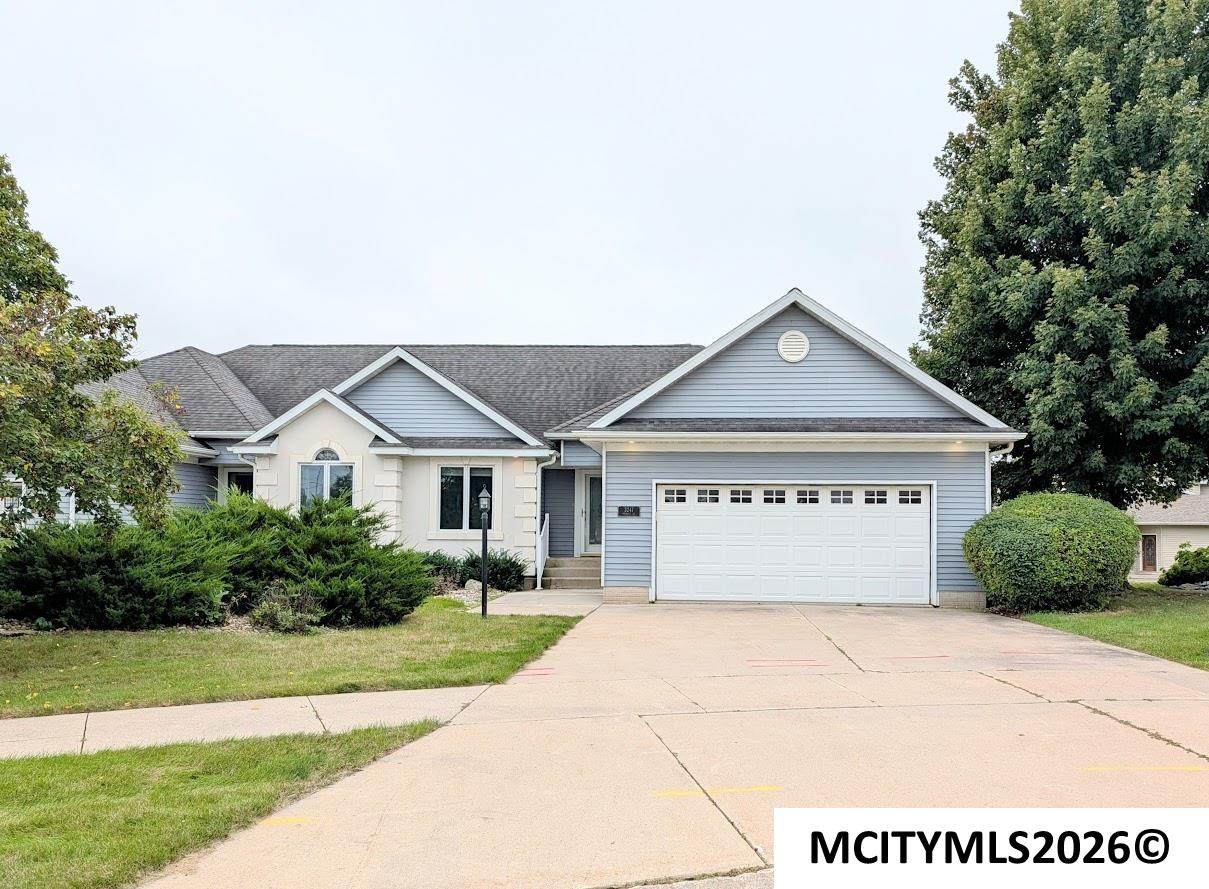 3247 Pinnacle Ct - Photo 1