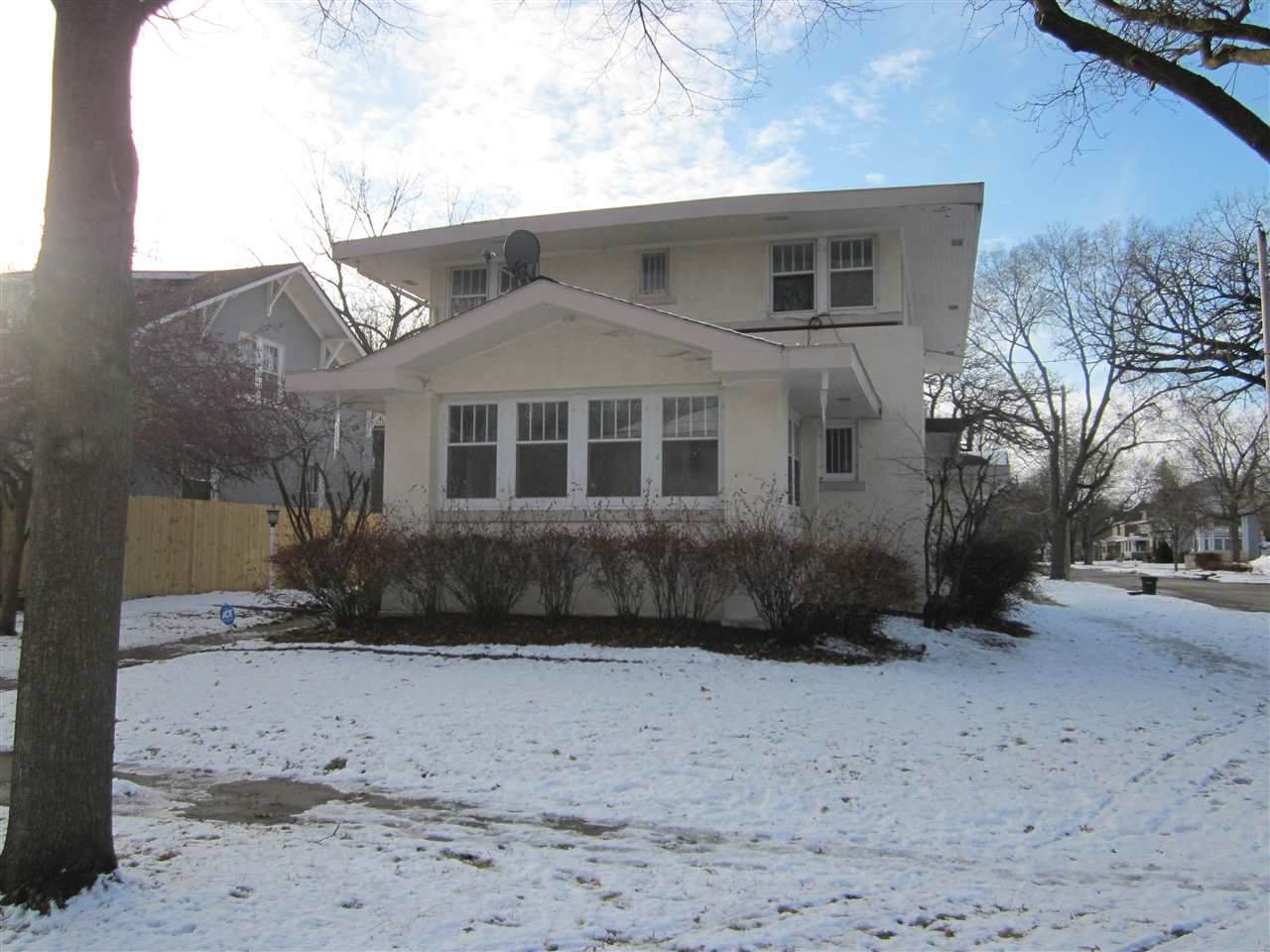 622 Washington - Photo 1