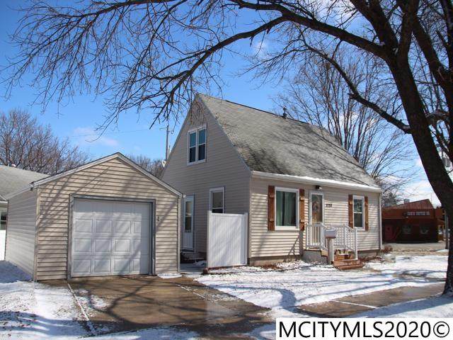 1220 Maple Dr - Photo 1
