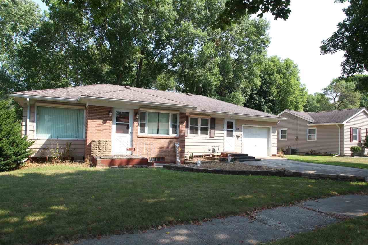 215 Tennessee Pl - Photo 1