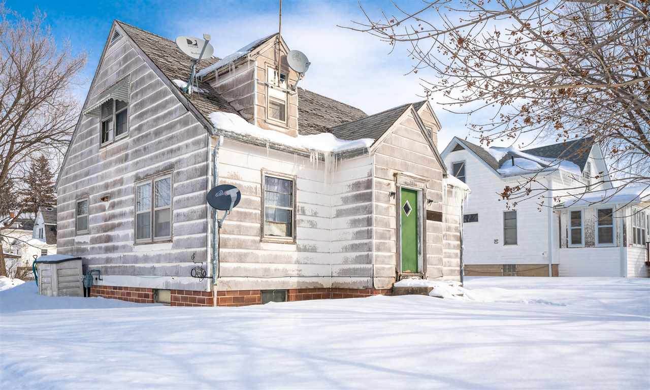 207 3rd St - Photo 1