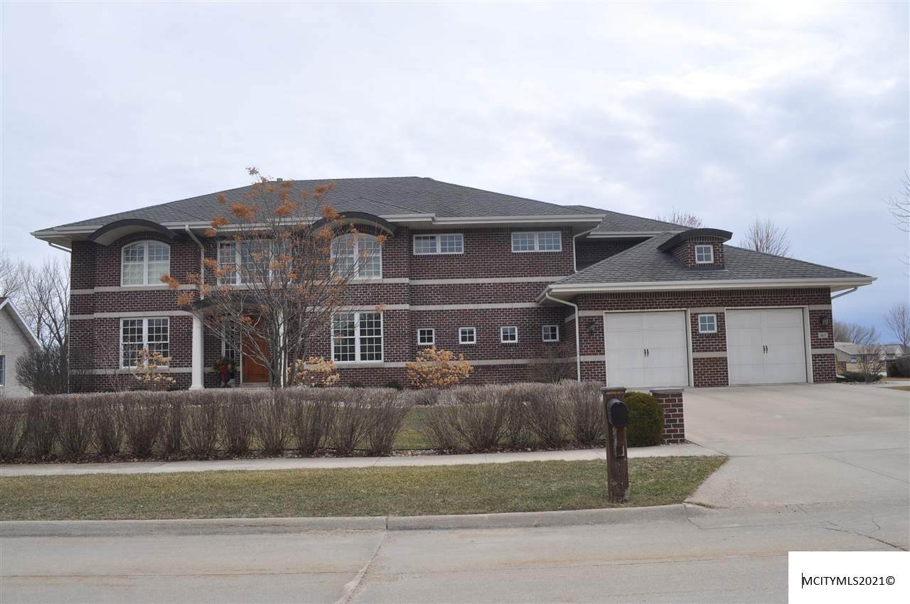 165 Pebble Creek Dr - Photo 1