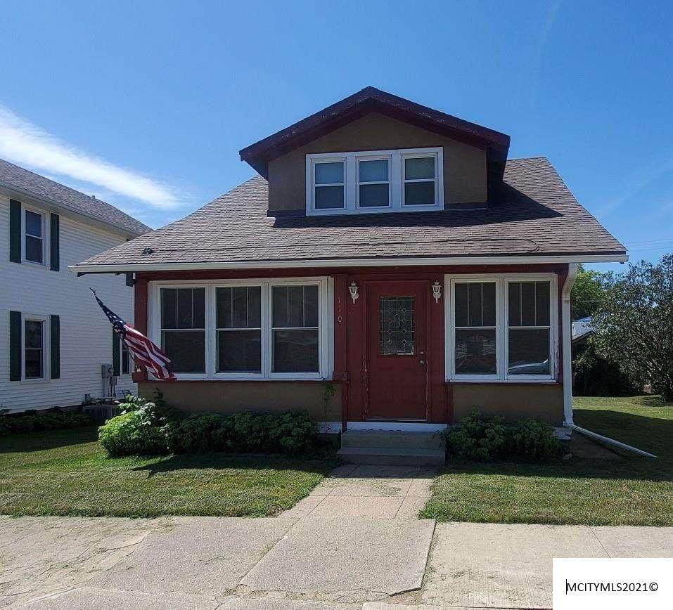 110 Hawkeye Ave - Photo 1