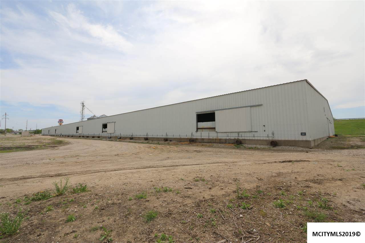 2809 Main Ave - Photo 1