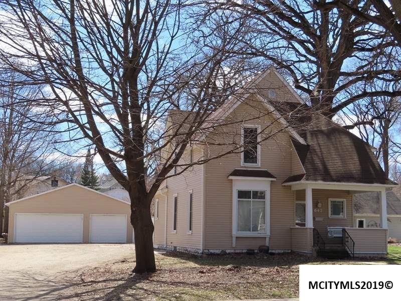647 State - Photo 1