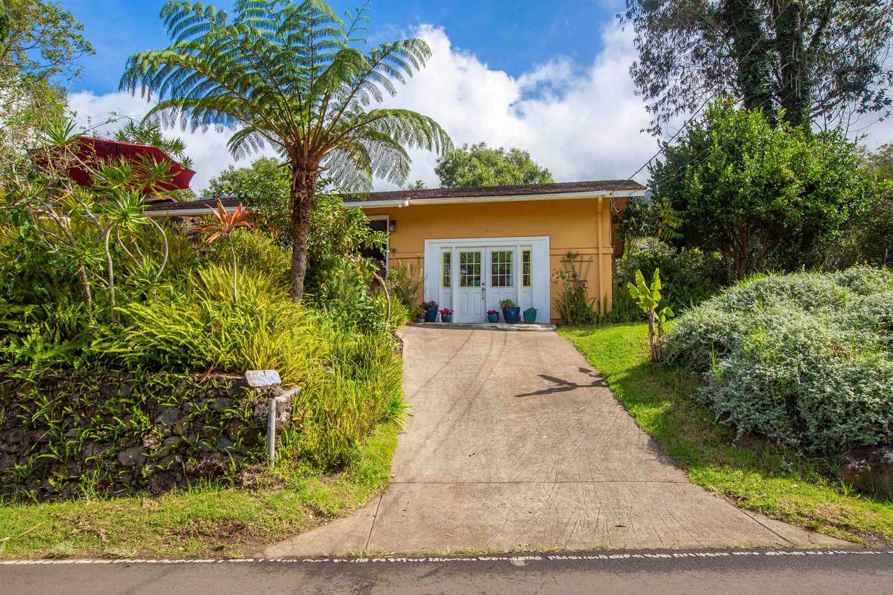 721 Polipoli Rd - Photo 1