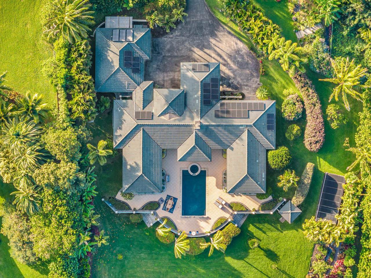 https://bt-photos.global.ssl.fastly.net/maui/1280_boomver_1_404451-2.jpg
