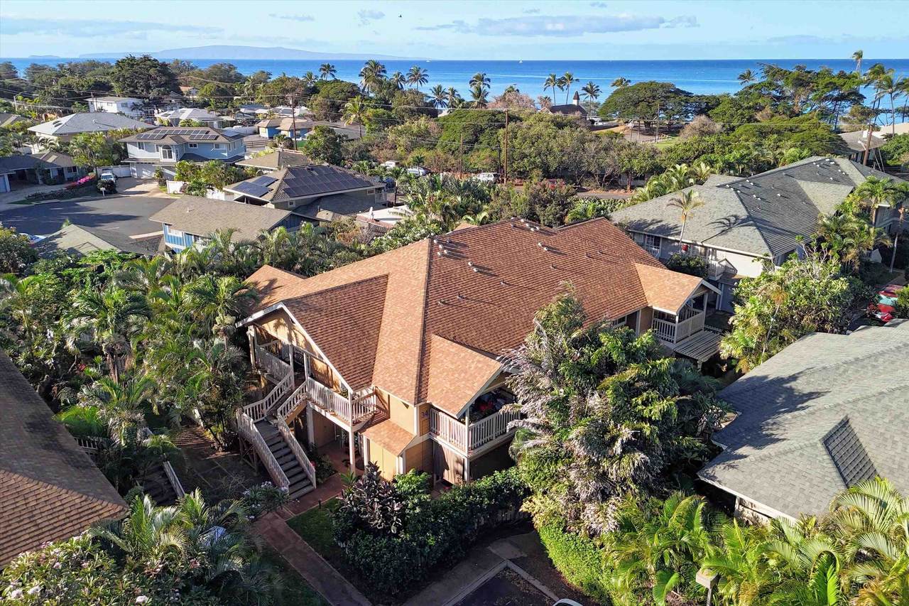 140 Uwapo Rd Rd - Photo 1