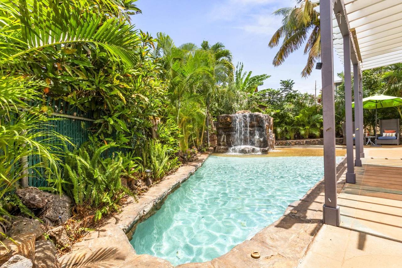 https://bt-photos.global.ssl.fastly.net/maui/1280_boomver_1_405999-2.jpg