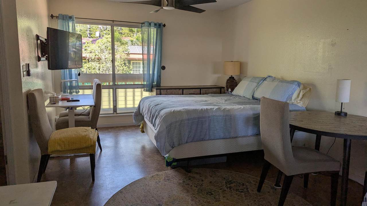615 Gay St - Photo 1