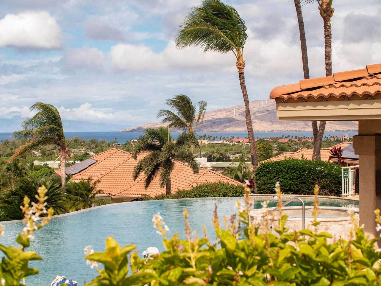 2111 Umeke Cir - Photo 1