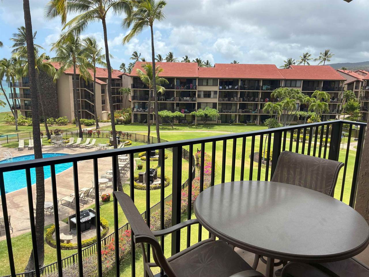 https://bt-photos.global.ssl.fastly.net/maui/1280_boomver_1_406993-2.jpg