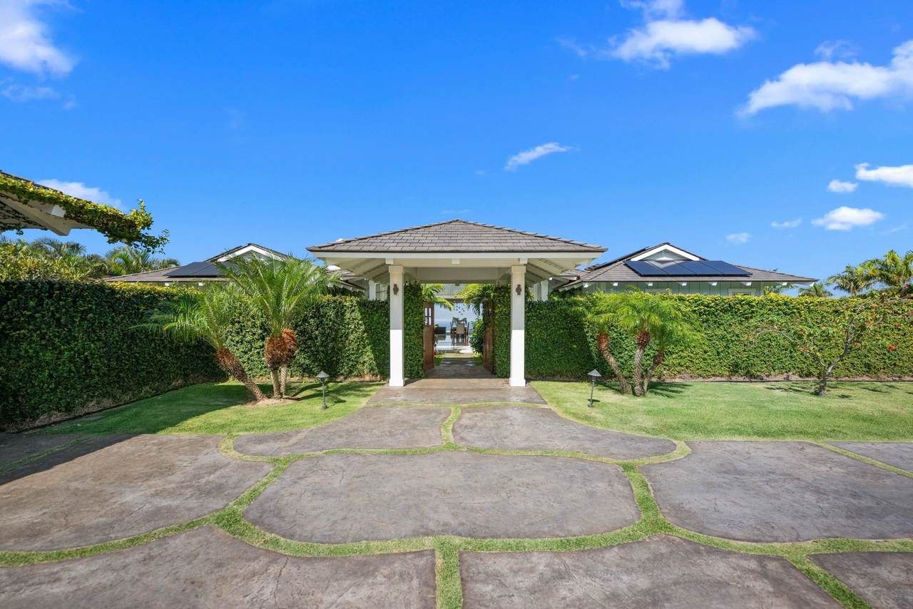 https://bt-photos.global.ssl.fastly.net/maui/1280_boomver_2_408595-2.jpg